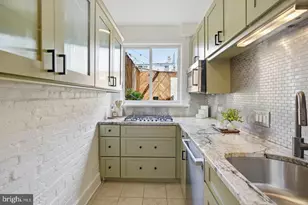 2129 Newport Pl NW, Washington, DC 20037 - Photo 10
