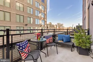 37 L St SE, Washington, DC 20003 - Photo 26