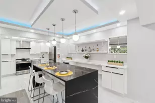 4201 Cathedral Ave NW, Washington, DC 20016 - Photo 10