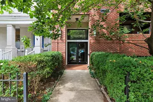 245 15th SE, Washington, DC 20003 - Photo 2