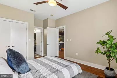 245 15th SE #301, Washington, DC 20003 - Photo 14