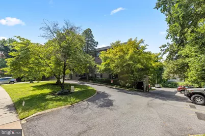 4570 Macarthur Boulevard NW #107, Washington, DC 20007 - Photo 24
