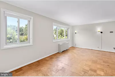 4570 Macarthur Boulevard NW #107, Washington, DC 20007 - Photo 8