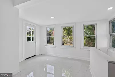 1227 44th Place SE, Washington, DC 20019 - Photo 6