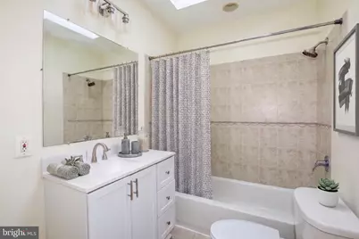 1426 Duncan Street NE, Washington, DC 20002 - Photo 16