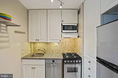 1801 Clydesdale Place NW #704, Washington, DC 20009 - Photo 14