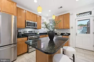 1302 A St SE, Washington, DC 20003 - Photo 28