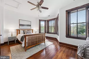1302 A St SE, Washington, DC 20003 - Photo 32
