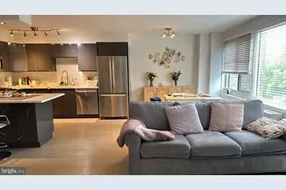 1330 New Hampshire Avenue NW #514, Washington, DC 20036 - Photo 2