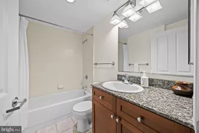 777 7th Street NW #726, Washington, DC 20001 - Photo 32