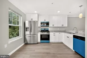 906 Blakney Ln SE, Washington, DC 20032 - Photo 22