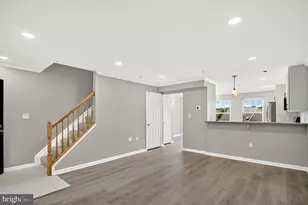 906 Blakney Ln SE, Washington, DC 20032 - Photo 14
