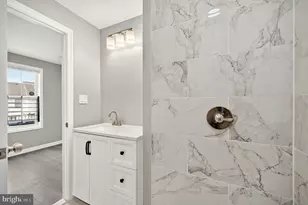 906 Blakney Ln SE, Washington, DC 20032 - Photo 12