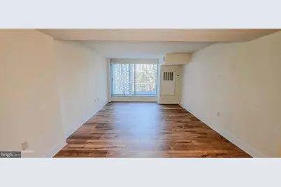 800 4th Street SW #S402, Washington, DC 20024 - Photo 8