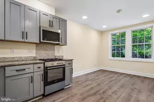1821 T St NW, Washington, DC 20009 - Photo 2
