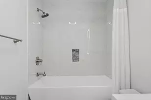 2111 Wisconsin Ave NW, Washington, DC 20007 - Photo 26