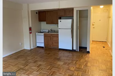 1801 Clydesdale Place NW #209, Washington, DC 20009 - Photo 4