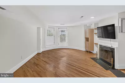 1415 21st Street NW #A, Washington, DC 20036 - Photo 4