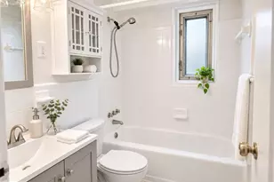 5315 Connecticut Ave NW, Washington, DC 20015 - Photo 16