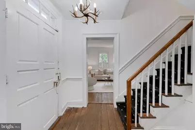 1528 33rd Street NW, Washington, DC 20007 - Photo 2