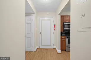 2111 Wisconsin Ave NW, Washington, DC 20007 - Photo 28