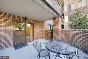 2111 Wisconsin Ave NW, Washington, DC 20007 - Photo 16