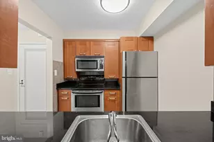 2111 Wisconsin Ave NW, Washington, DC 20007 - Photo 14