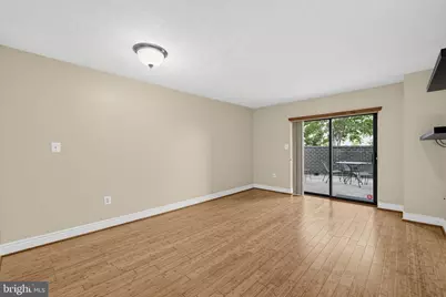 2111 Wisconsin Avenue NW #104, Washington, DC 20007 - Photo 8