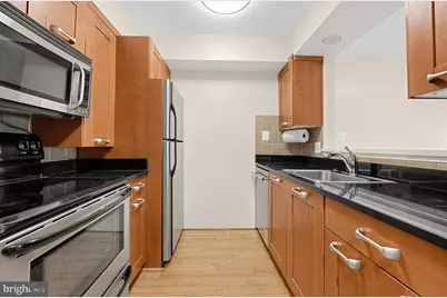 2111 Wisconsin Avenue NW #104, Washington, DC 20007 - Photo 10