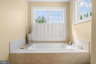 207 10th Street SE, Washington, DC 20003 - Photo 30