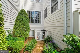 207 10th St SE, Washington, DC 20003 - Photo 50