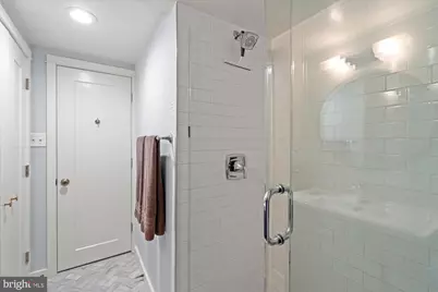 207 10th Street SE, Washington, DC 20003 - Photo 38