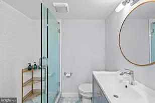 207 10th St SE, Washington, DC 20003 - Photo 36