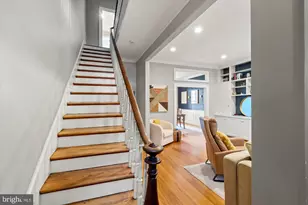 207 10th St SE, Washington, DC 20003 - Photo 4