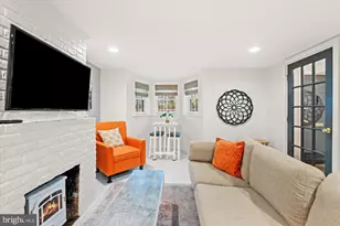 207 10th St SE, Washington, DC 20003 - Photo 32