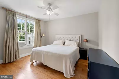 207 10th Street SE, Washington, DC 20003 - Photo 24