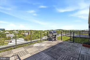 646 H St NE, Washington, DC 20002 - Photo 2