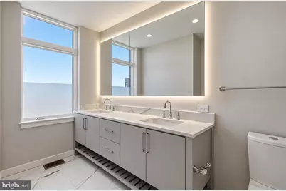 646 H Street NE #PH-1, Washington, DC 20002 - Photo 32