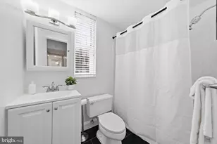 2127 California St NW, Washington, DC 20008 - Photo 14