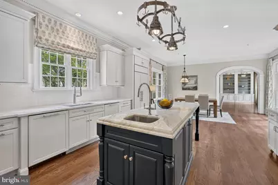 1935 Foxview Circle NW, Washington, DC 20007 - Photo 8