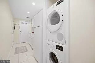 1112 Monroe St NW, Washington, DC 20010 - Photo 48