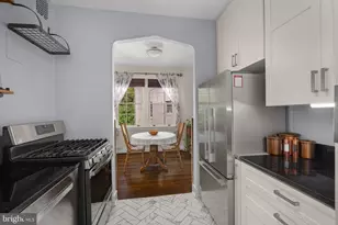 2737 Devonshire Pl NW, Washington, DC 20008 - Photo 10