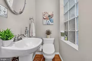 1365 E St SE, Washington, DC 20003 - Photo 10