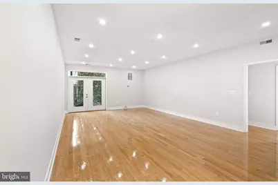 610 Newton Place NW #4, Washington, DC 20010 - Photo 10