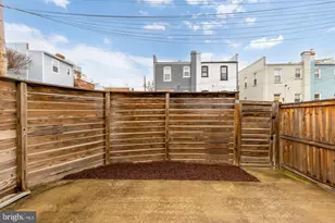 729 Roxboro Pl NW, Washington, DC 20011 - Photo 16