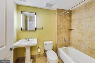 2301 Champlain Street NW, Washington, DC 20009 - Photo 28