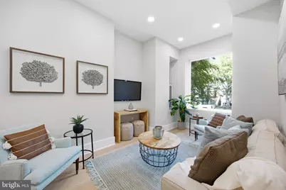 10 R Street NW, Washington, DC 20001 - Photo 2