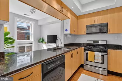 1832 Biltmore Street NW #42, Washington, DC 20009 - Photo 4