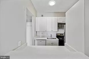 1851 NW Columbia Road NW, Washington, DC 20009 - Photo 10