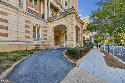 1851 NW Columbia Road NW #401, Washington, DC 20009 - Photo 2